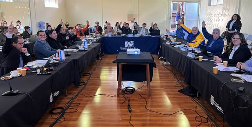 Histórico ahorro para el municipio: Consejo Regional de Los Ríos aprueba más de $707 millones para nuevos camiones ampliroll para Panguipulli