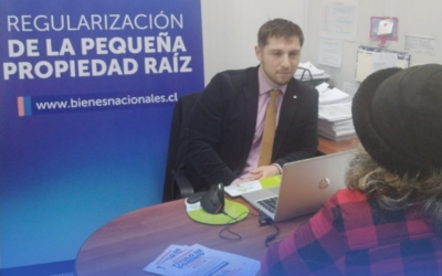 Vecinos de Panguipulli recibieron orientación sobre títulos de dominio en atención de Bienes Nacionales