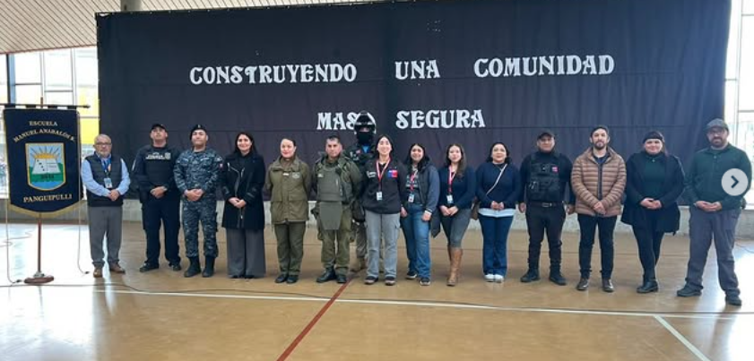 Estudiantes de la Escuela Manuel Anabalón Sáez aprendieron sobre prevención y autocuidado junto a instituciones de seguridad