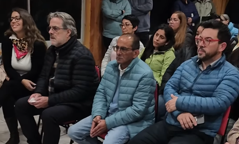 Comités de Choshuenco felices tras gestión con alcalde Valdivia y familia Avayú por terrenos para 110 viviendas nuevas